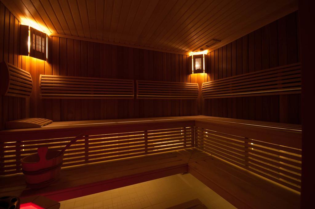 Hotel Ted Radomsko Ngoại thất bức ảnh