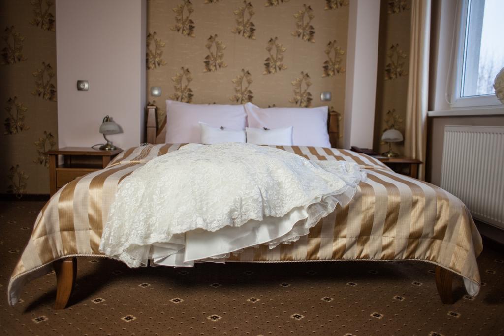 Hotel Ted Radomsko Ngoại thất bức ảnh