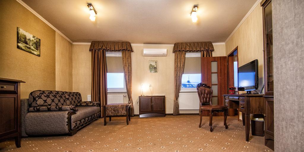 Hotel Ted Radomsko Ngoại thất bức ảnh