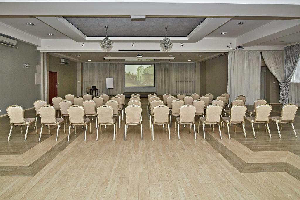 Hotel Ted Radomsko Ngoại thất bức ảnh