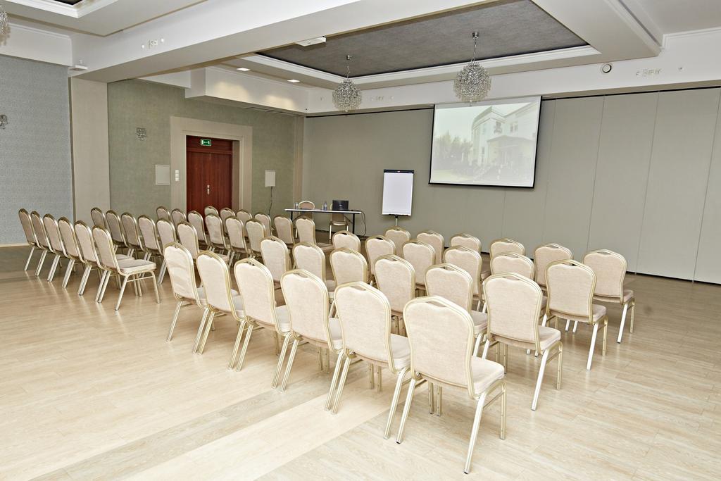 Hotel Ted Radomsko Ngoại thất bức ảnh