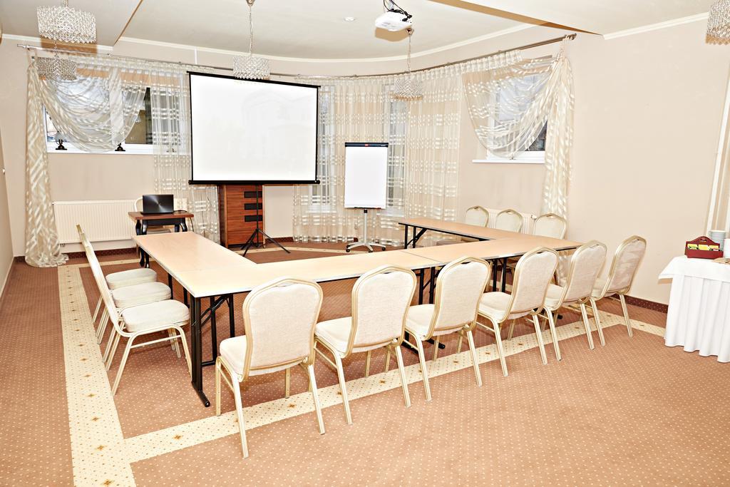 Hotel Ted Radomsko Ngoại thất bức ảnh