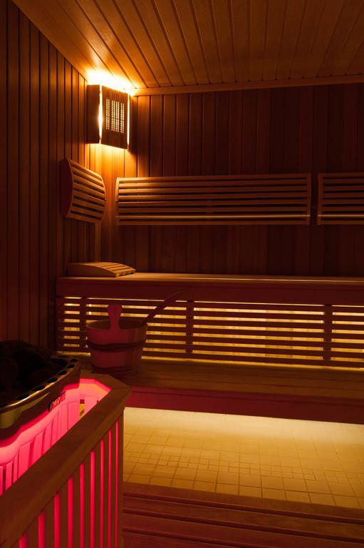 Hotel Ted Radomsko Ngoại thất bức ảnh